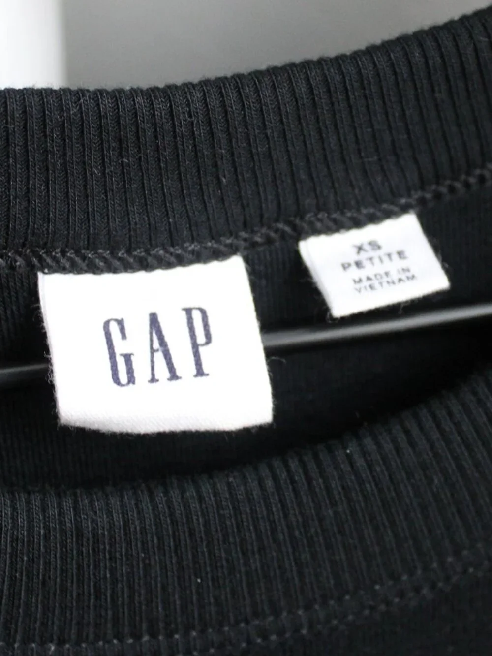 Gap Women's Black Softspun Sleeveless Tank Crew Fitted Midi Dress sz XS Petite - Picture 3 of 4